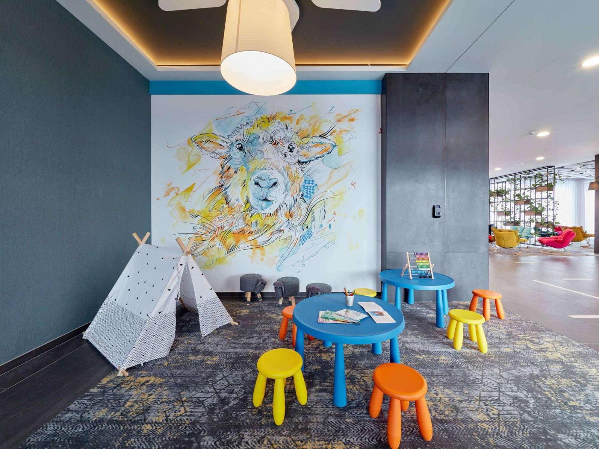 Ibis Styles Nowy Targ Exterior foto