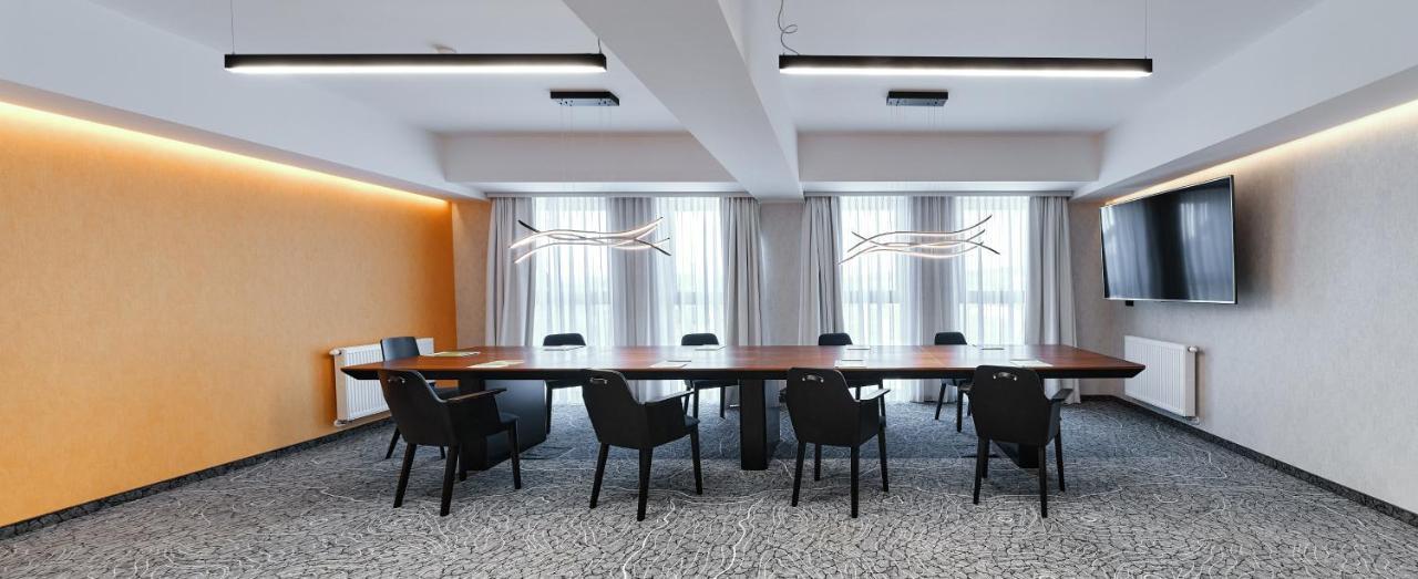 Ibis Styles Nowy Targ Exterior foto